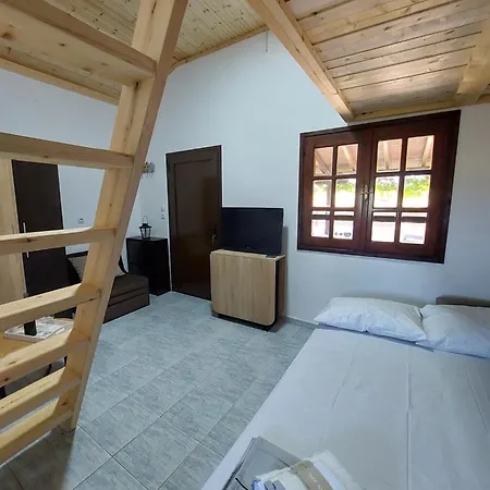 Tiny Loft House In Halkidiki *