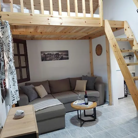 度假居 Tiny Loft House In Halkidiki 尼坡帝