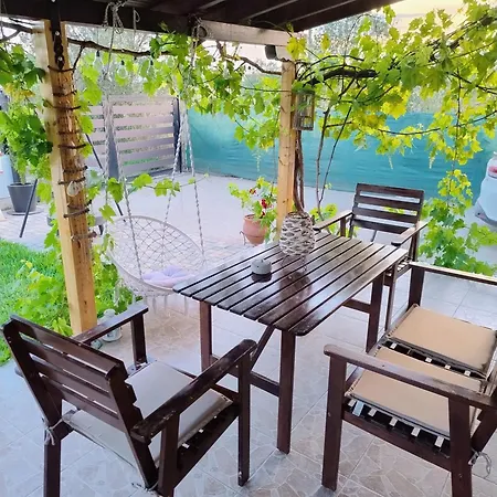 Case de vacanță Tiny Loft House In Halkidiki Nea Poteidaia