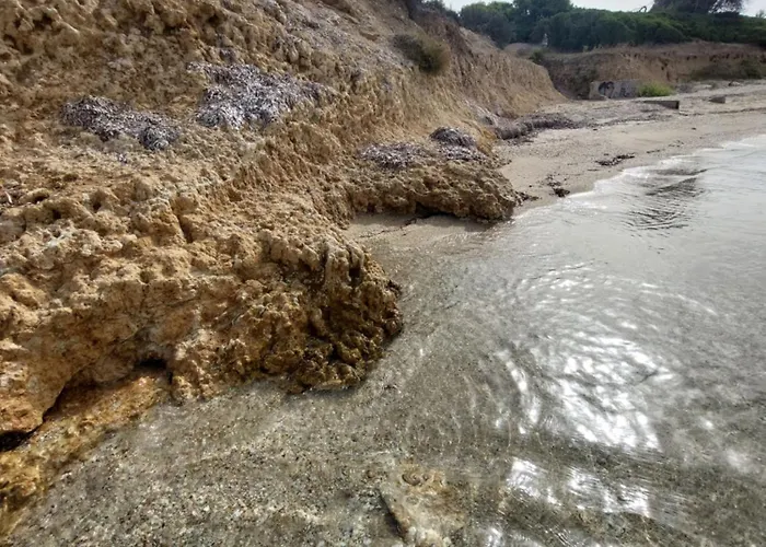 Tiny Loft House In Halkidiki